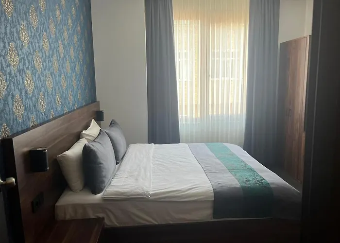 Отель Seven Dreams 4*